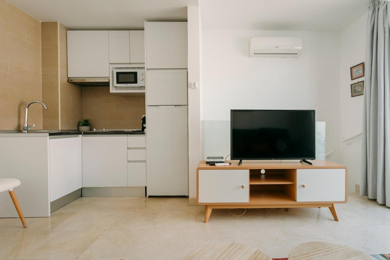 One&Lux Lumbreras, Bright Duplex With Private Terrace, Seville